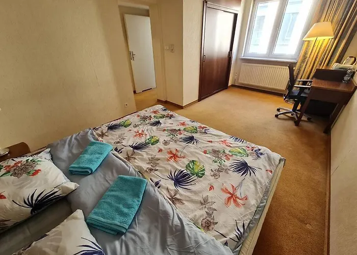 10Q - Z6 Apartment 606